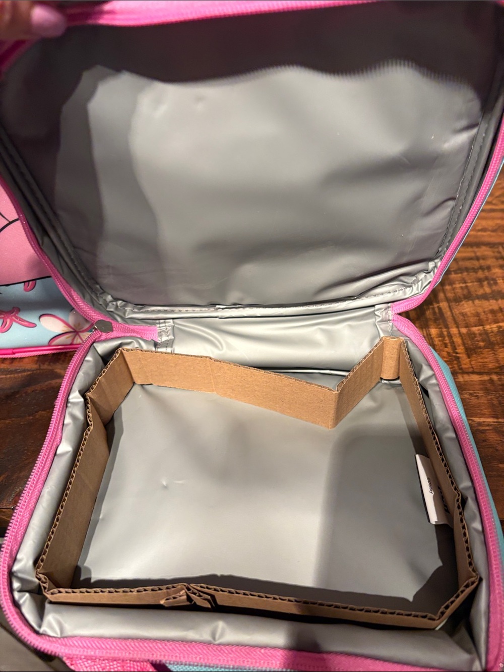 Disney NWT Lilo & Stitch Pink & Blue Kids Backpack with Matching Lunch Box - Picture 6 of 7